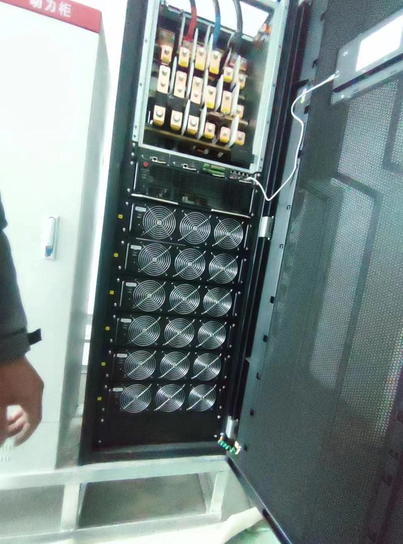 烏海某地疾控中心商宇微模塊UPS
